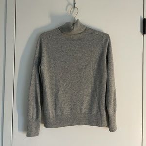 100% Cashmere Everlane Turtleneck - Size S